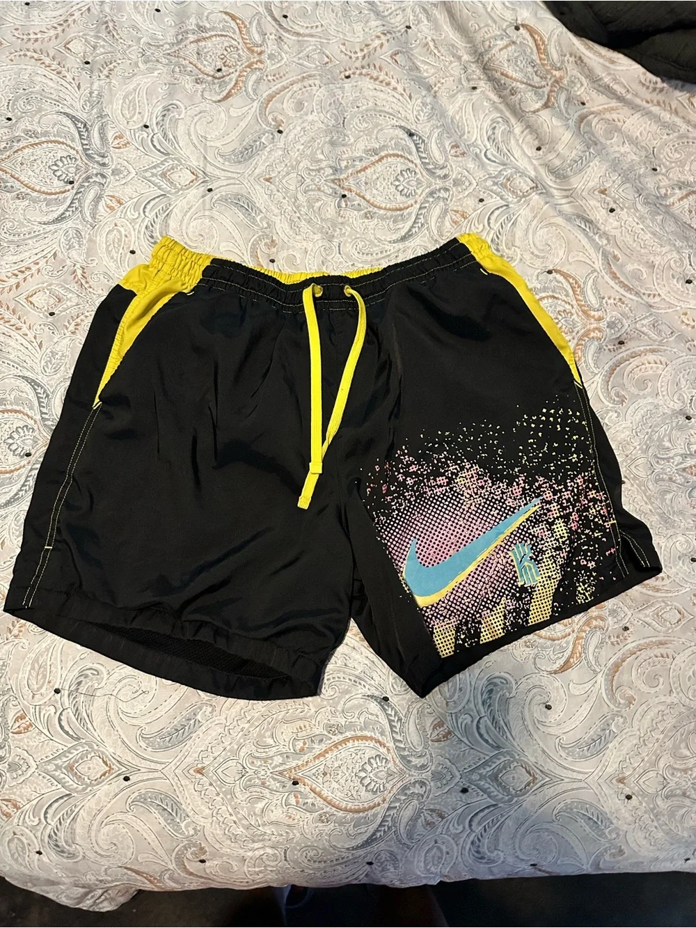 Nike Kyrie Irving '90s Woven Swim Trunks  Shorts Vintage